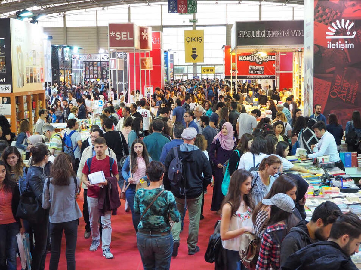 23. İzmir Kitap Fuarı Ziyaretçi Rekoruyla Sona Erdi