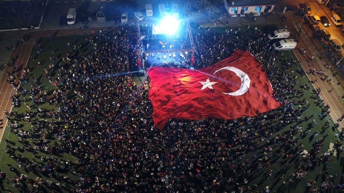 23 Nisan Coşkusu Menderes\'te Yaşandı