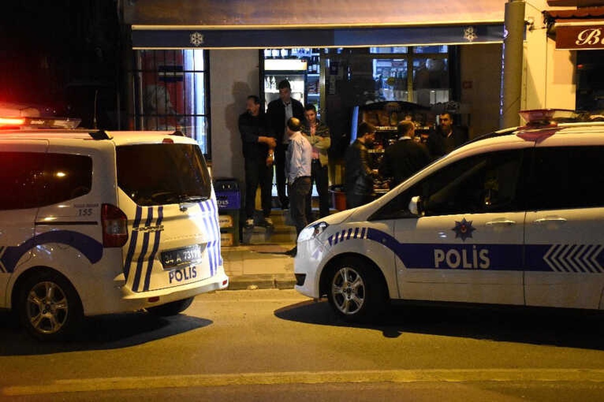Bağcılar Pompalı Tüfekle Soygun Anı Kameraya Saniye Saniye Yansıdı