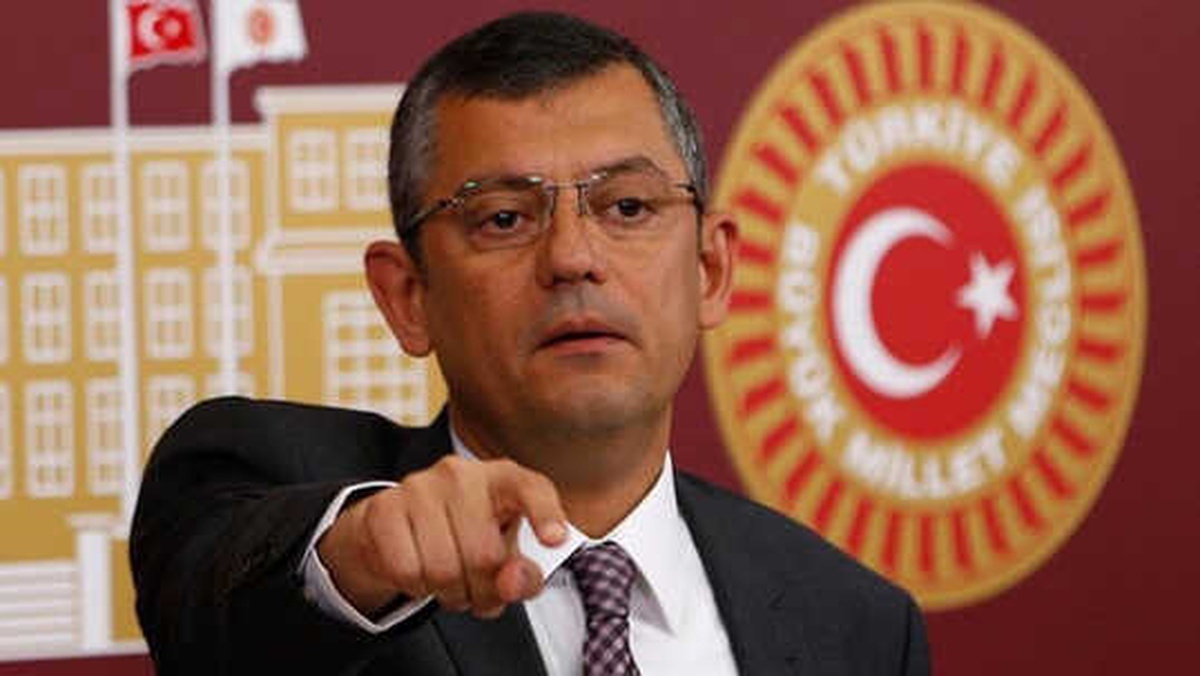 CHP Grup Başkanvekili Özel: Tepki Pazar Gününe Verilen Tepkidir