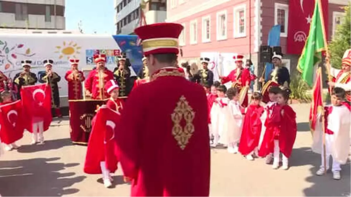 Çocuklara Teknolojiyi Sevdirecek Otobüs Yollarda