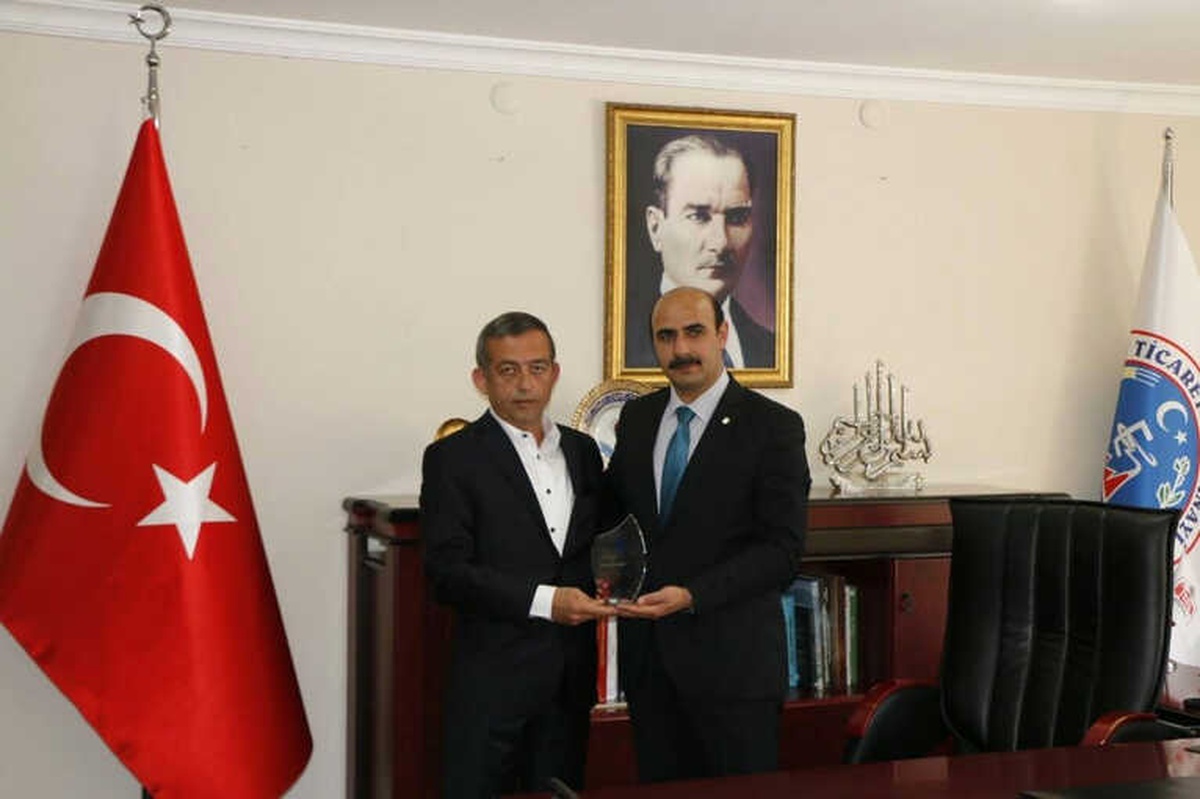 Erzincan Tso Başkanı Ahmet Tanoğlu Mazbatasını Aldı