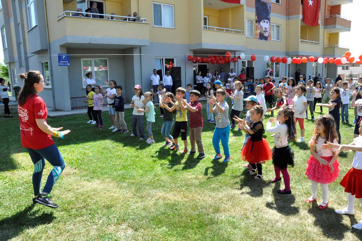 Hera Termal Çocukları Unutmadı
