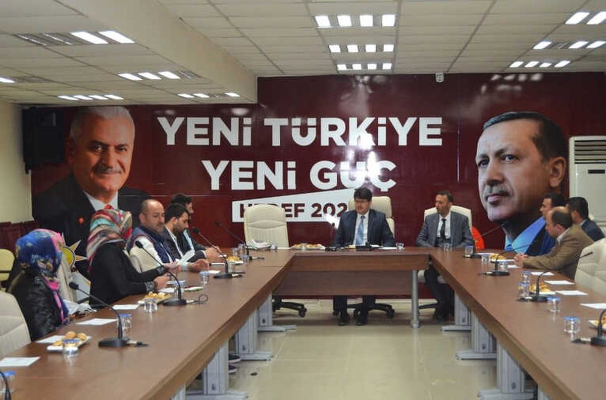Manisa AK Parti\'de Milletvekili Aday Adaylığı Başvuruları