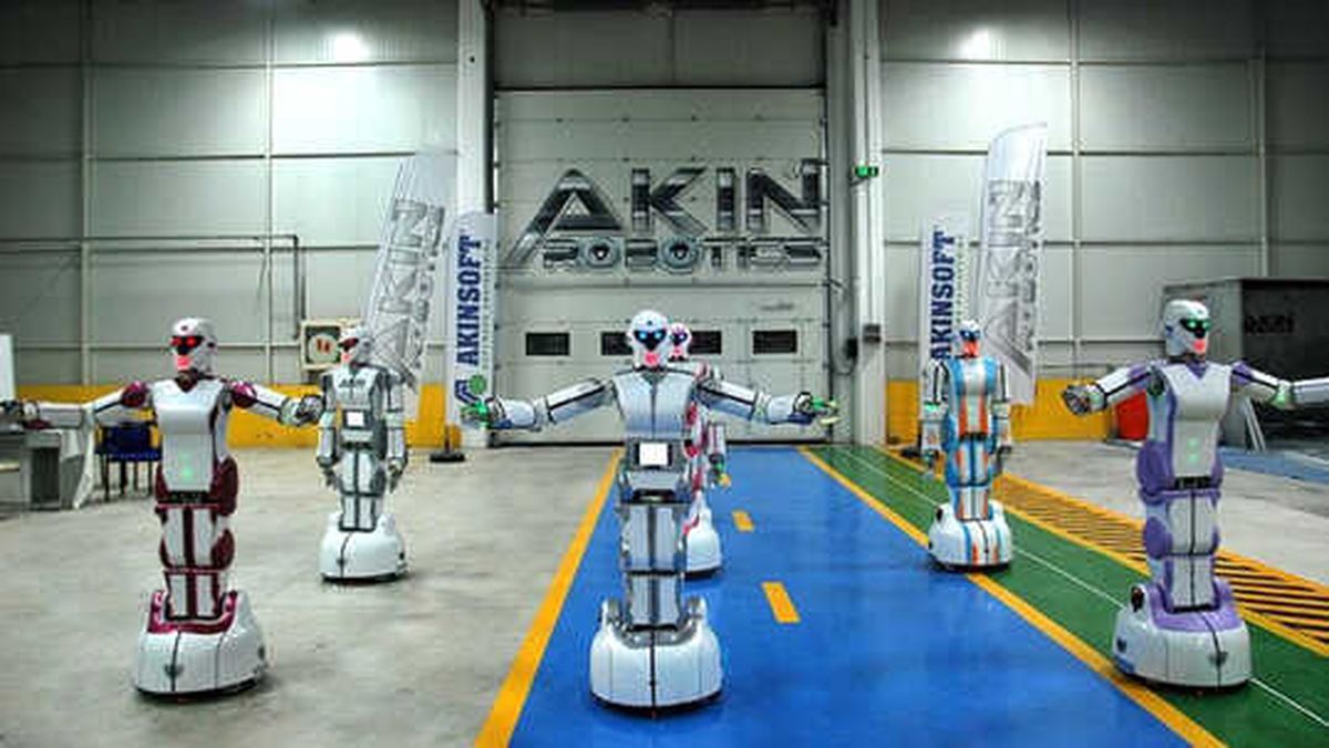 Mini Robot Ada\' Üçüncü Havalimanı\'nda Göreve Talip