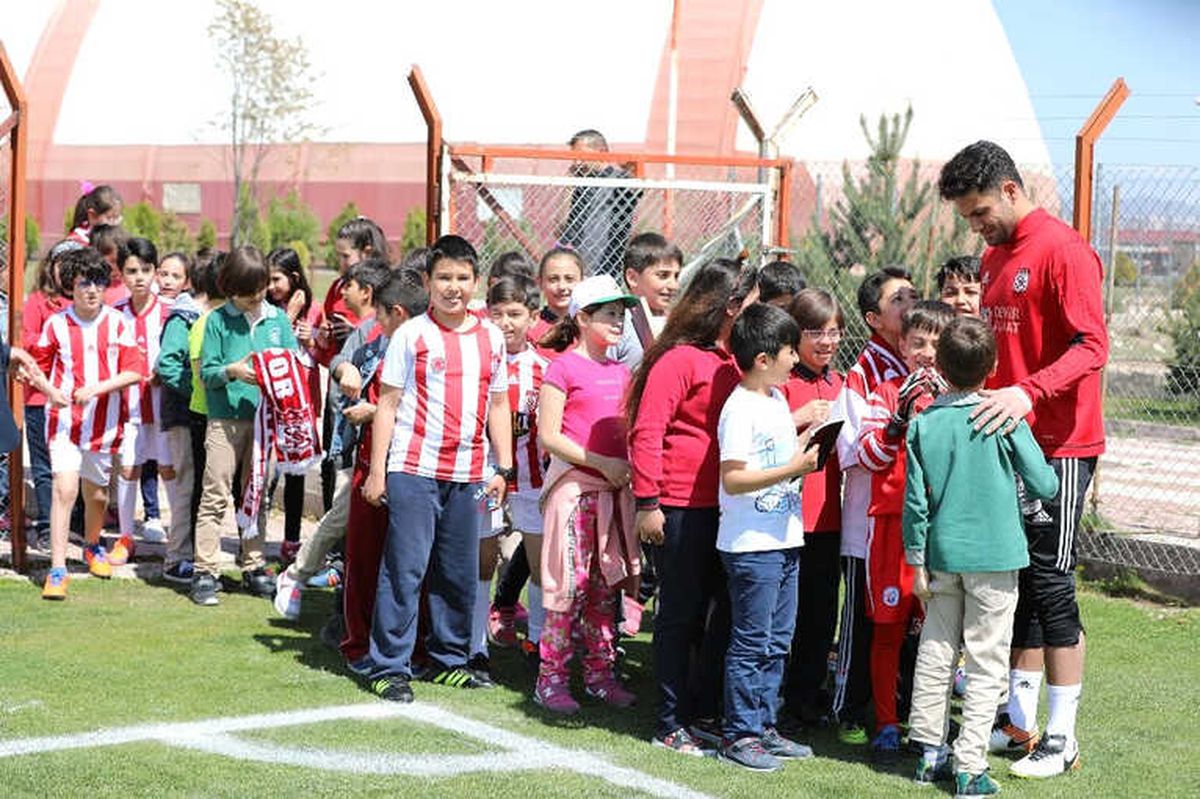 Minik Yiğidolar\'ın Hayali Gerçek Oldu