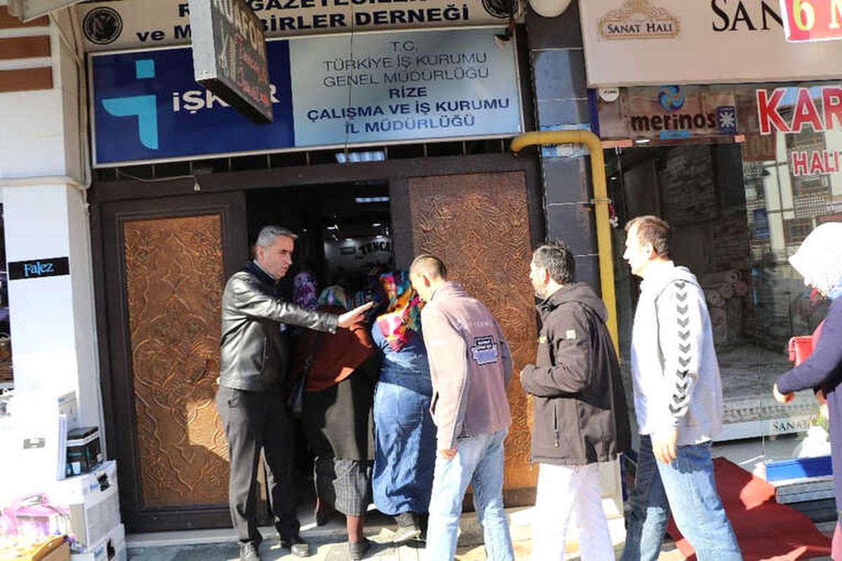 Rize\'de 2 Bin Kişilik İş İçin İşkur\'a Başvurular Başladı