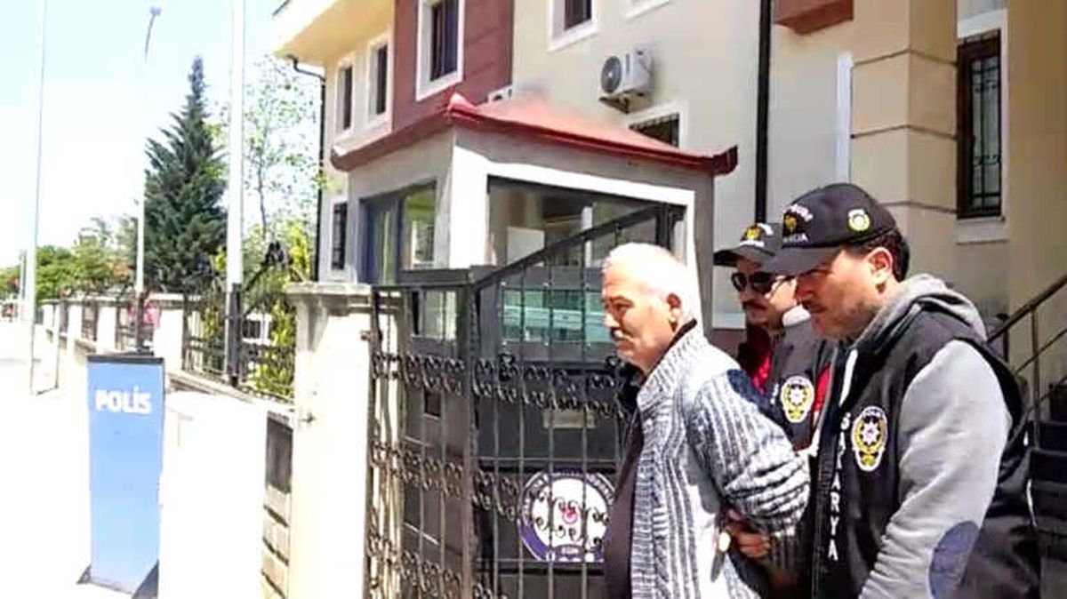 Sakarya\'da 105 Polisin Katılımıyla Eş Zamanlı Operasyon