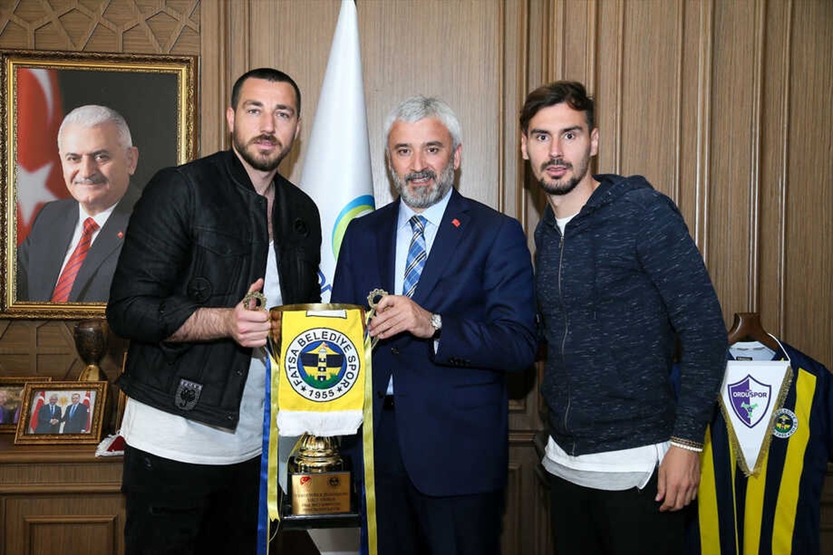 Yılmaz, Fatsa Belediyespor\'u Kutladı