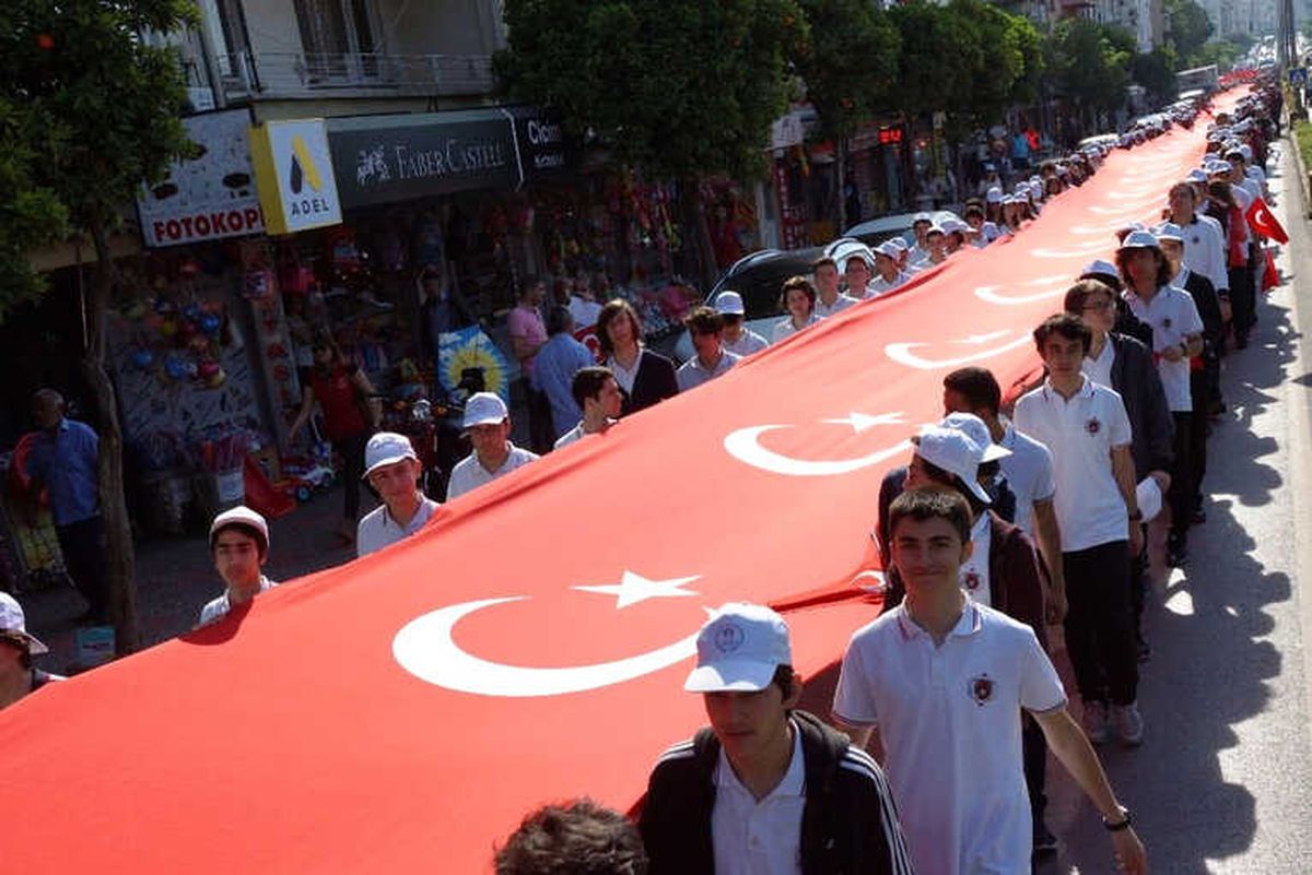 103\'üncü Yıl Anısına 103 Metrelik Dev Türk Bayrağı