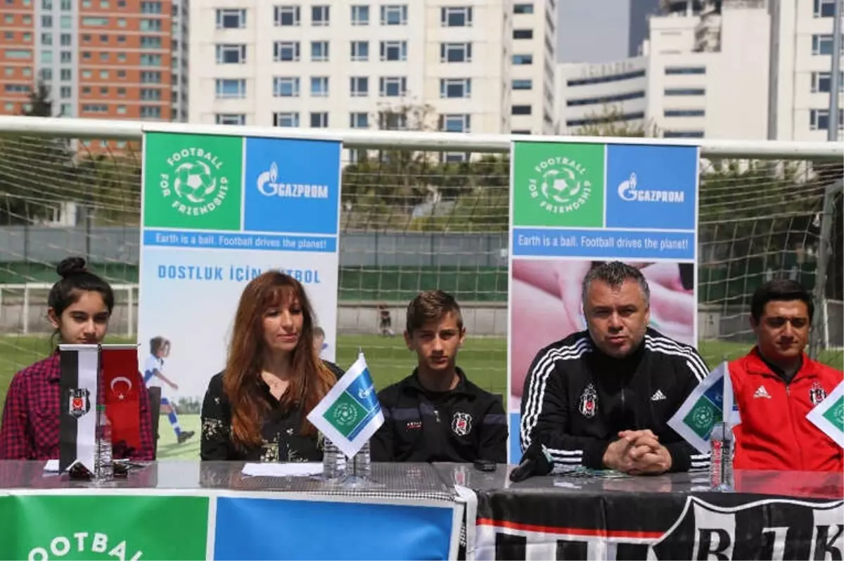 Beşiktaş, Futbol ve Dostluk Günü Kutlamalarına Ev Sahipliği Yaptı