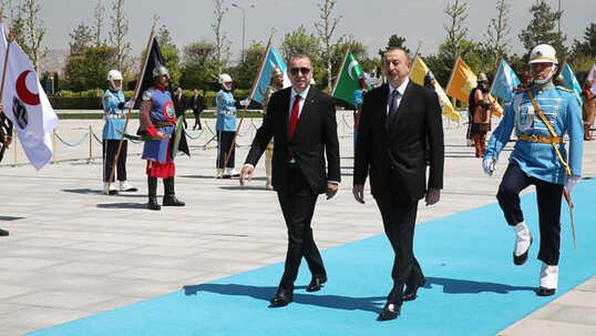 Cumhurbaşkanı Erdoğan, Aliyev\'i Resmi Törenle Karşıladı