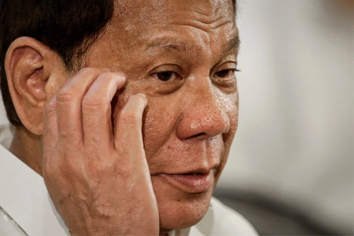 Duterte, Asean Zirvesi\'ne Katılmak Üzere Singapur\'a Gidecek