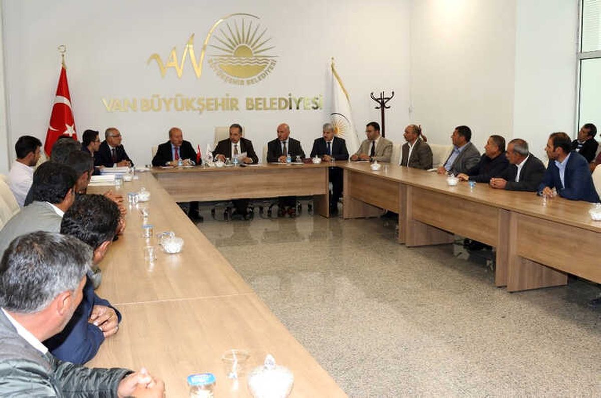 Erciş İlçesinin \'V\' Plaka Minibüs İhalesi Yapıldı
