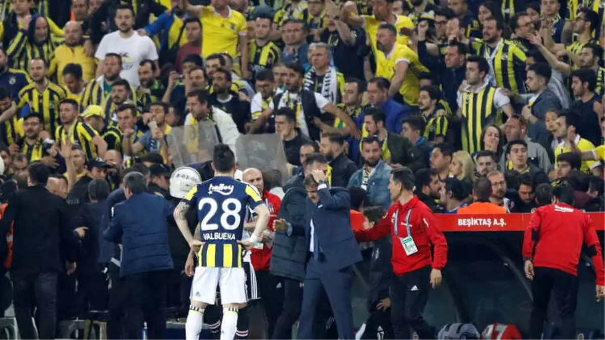 Fenerbahçe-Beşiktaş Maçı Kaldığı Yerden Seyircisiz Oynanacak