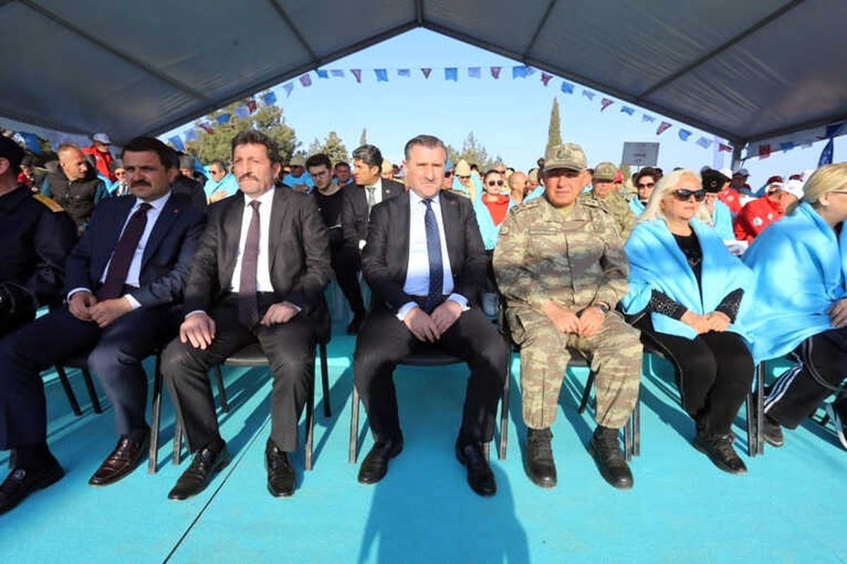 Gençlik ve Spor Bakanı Bak: "Çanakkale\'yi Görmeyen Genç Kalmayacak"