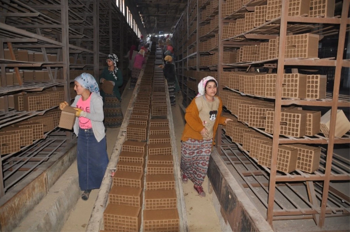 Günde 150 Bin Tuğla Üreten Fabrika Kızların Umudu Oldu