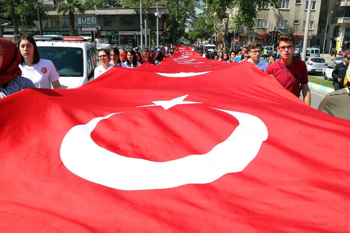 Kahramanmaraş\'ta 57\'nci Alay Şehitlerine Vefa Yürüyüşü