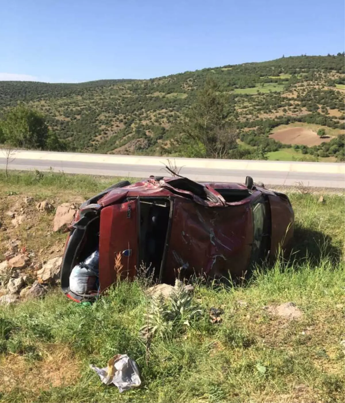 Kontrolden Çıkan Araç Takla Attı: 9 Yaralı