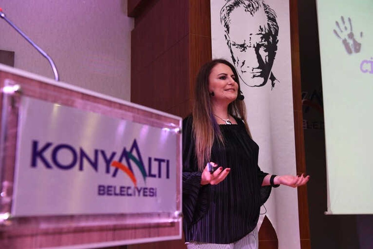 Konyaaltı\'nda \'Çocuk İstismarı\' Paneli