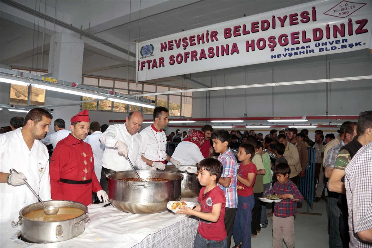 Ramazan Ayı Boyunca Her Gün 1500 Kişi İftar Yapacak