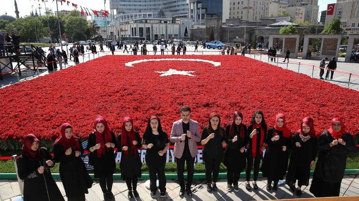 Rekor Bayrağa İlgi Bitmiyor