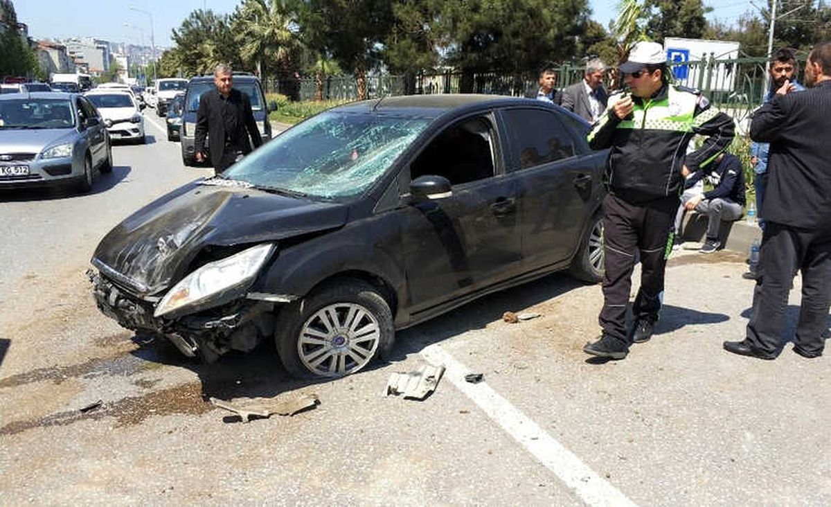 Samsun\'da Trafik Kazası: 2 Yaralı