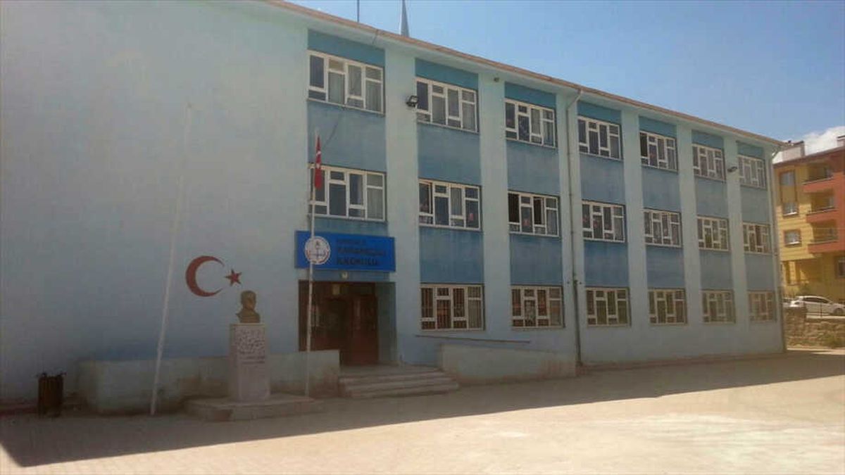 Tanap\'tan İki Okula 364 Bin Lira Hibe