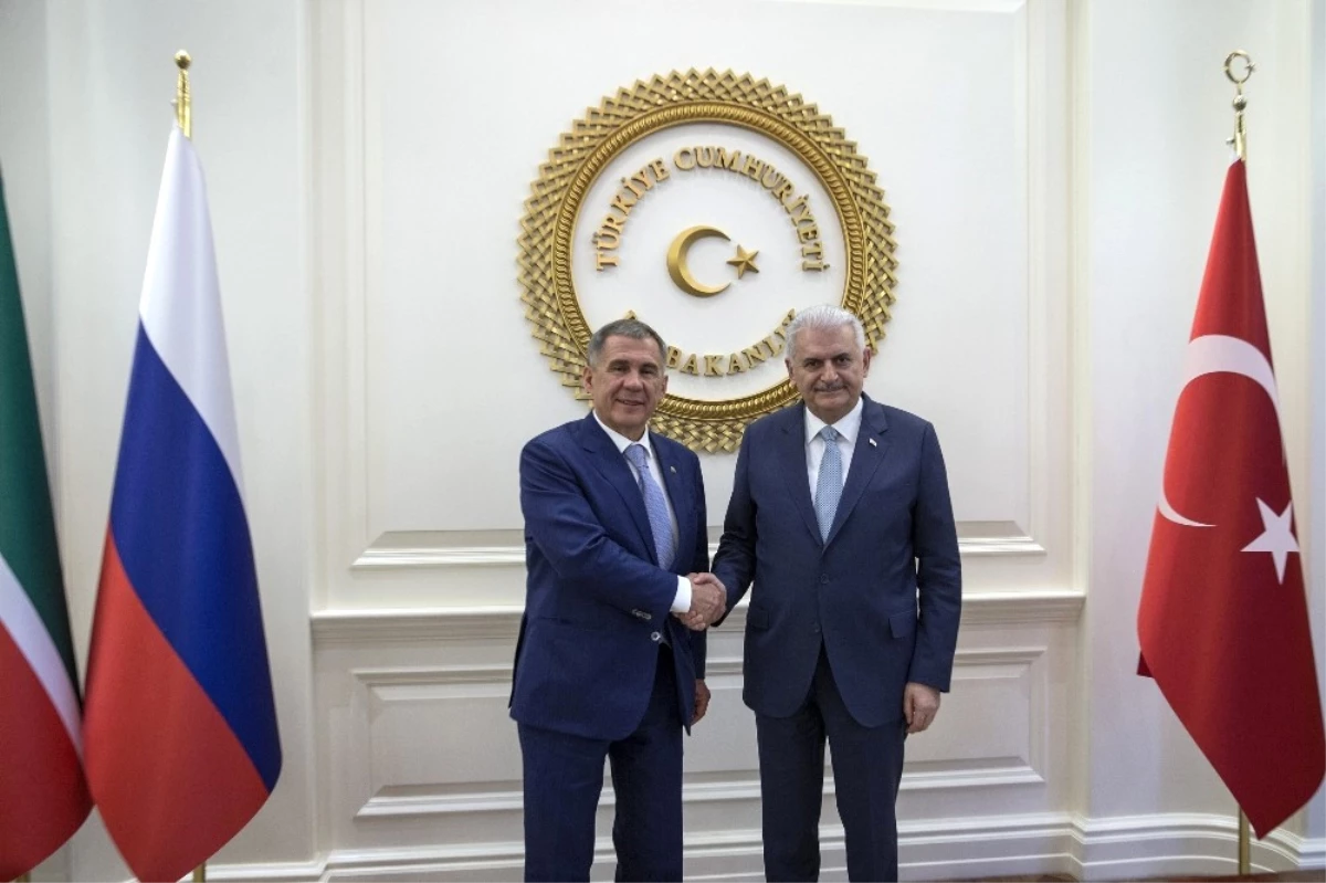 Başbakan Yıldırım, Tataristan Cumhurbaşkanı Rüstem Minnihanov ile Bir Araya Geldi