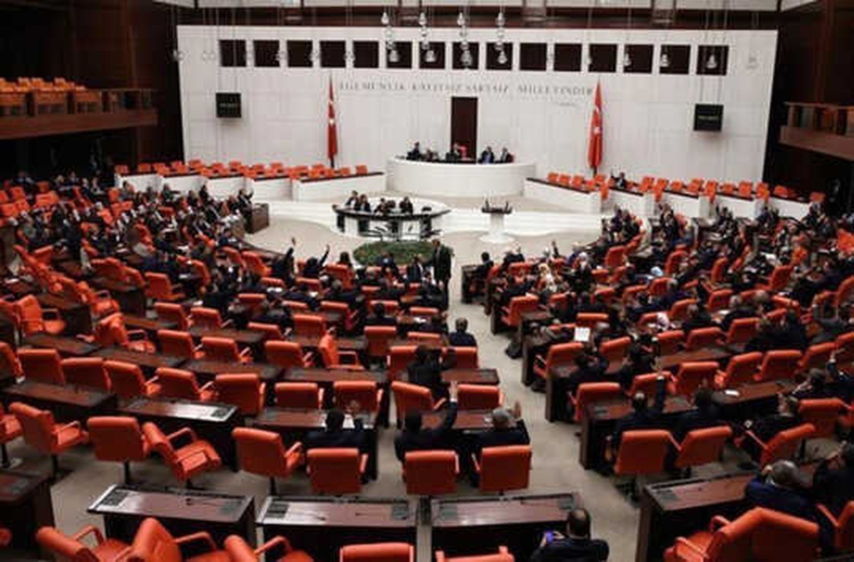 Bürokraside İstifalar Art Arda Geliyor