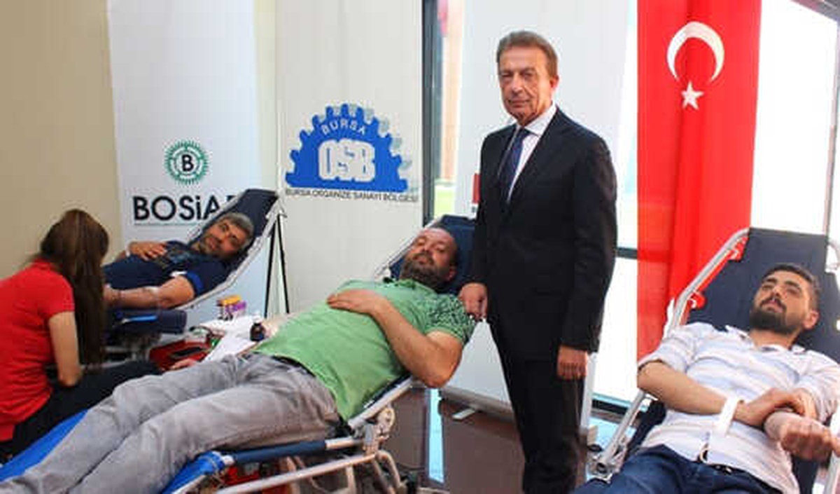 Bursa İş Dünyası, Kızılay\'a Kan Bağışıyla Destek Oldu