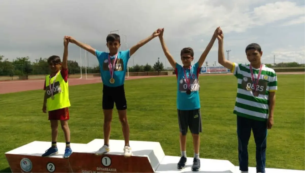 Diyarbakır Talaytepe Ortaokulu Türkiye Finallerine Gidiyor