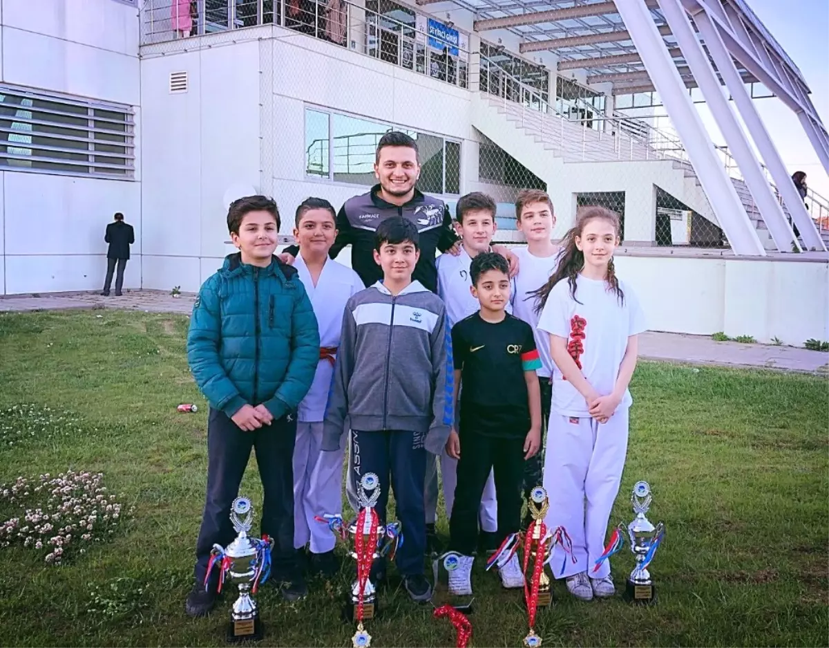 İhlas Koleji Karate Ligi Şampiyonu Oldu