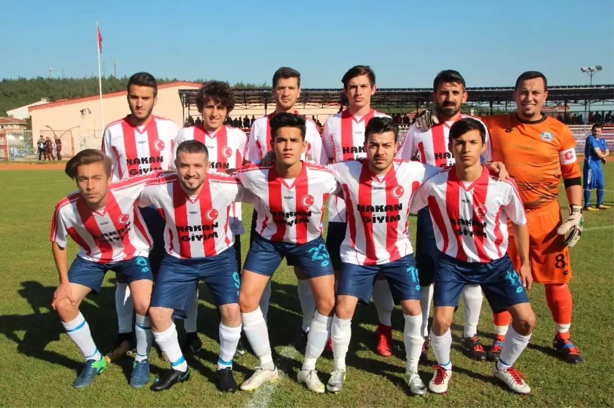 İl Özel İdarespor Liderliğe Yükseldi