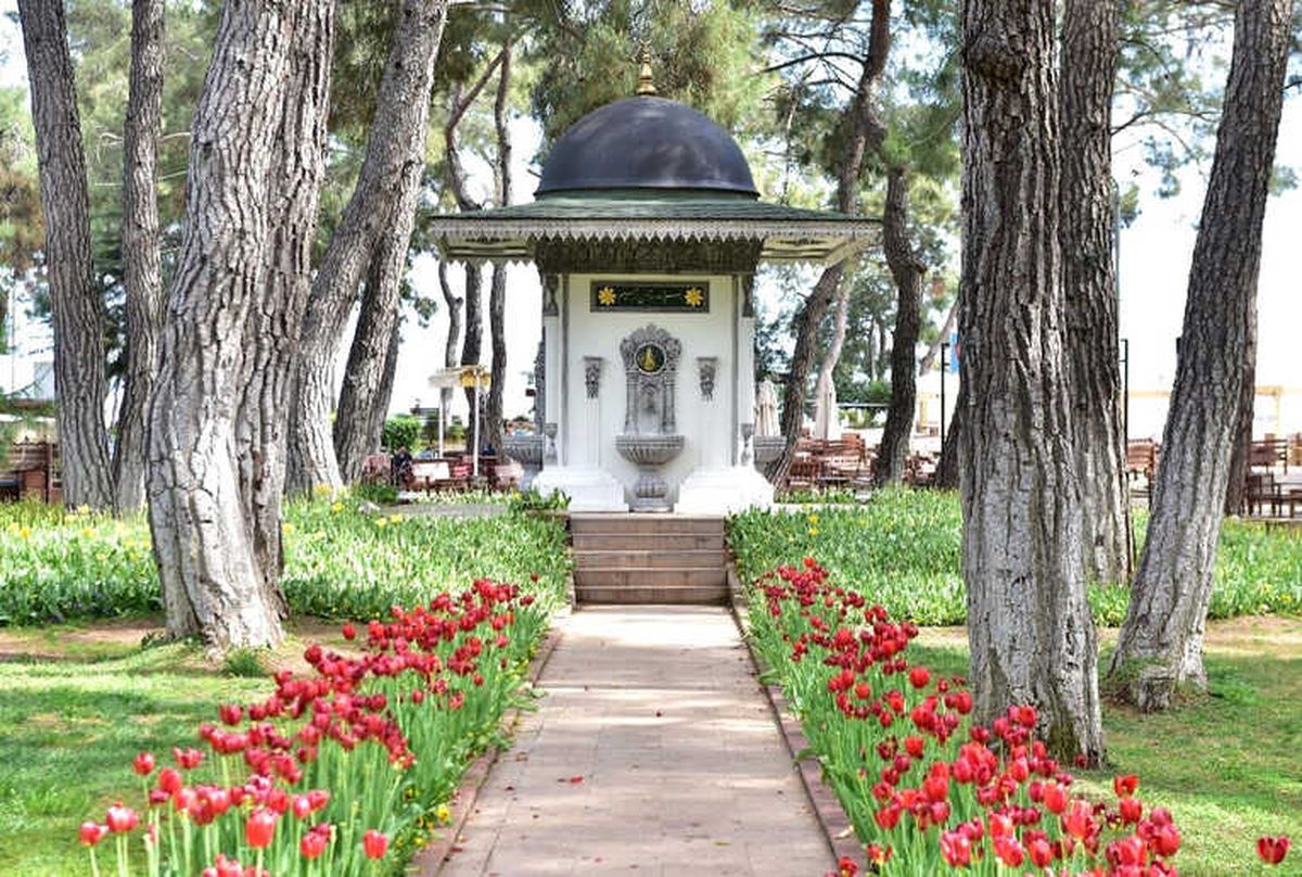 Meydan Çeşmesine Rötuş