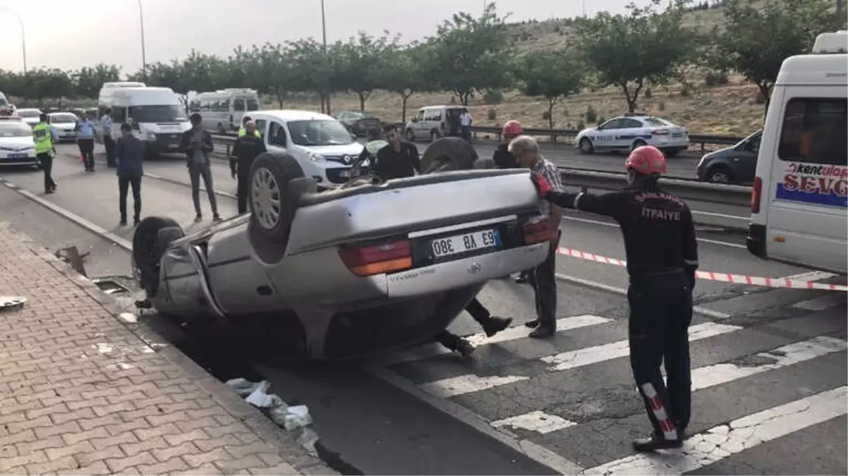 Şanlıurfa\'da Otomobil Devrildi: 7 Yaralı