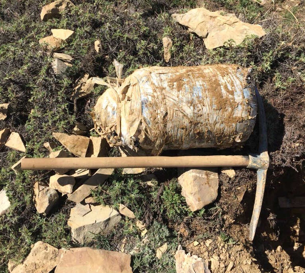 Tunceli\'de M-16 Silah, Mayın ve Güçlendirilmiş 3 Adet Eyp Ele Geçirildi