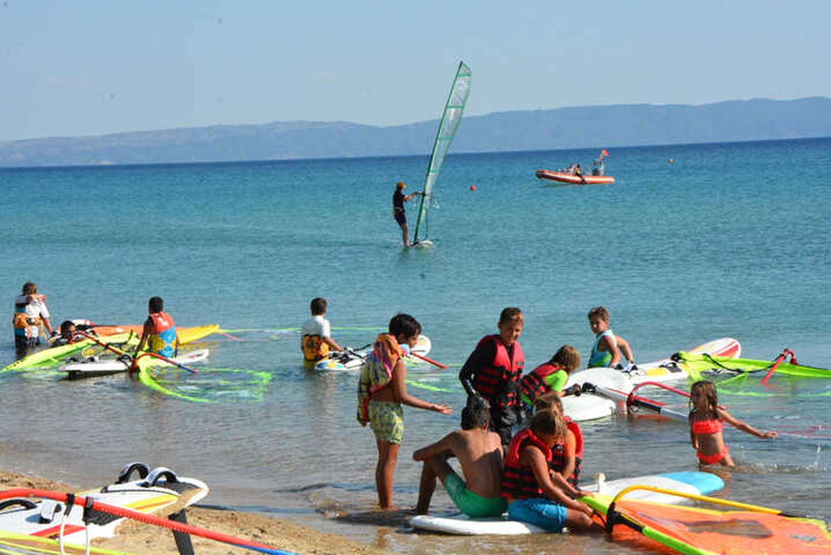 Yelken Ve Su Sporları Kulübü Yaz Sezonu Çalışmalarına Başladı