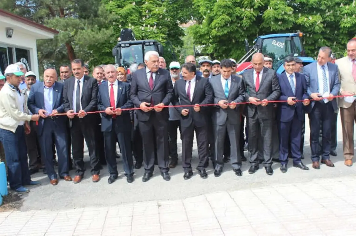 Yeni Alınan Tarım Aletleri Çiftçinin Hizmetine Sunuldu