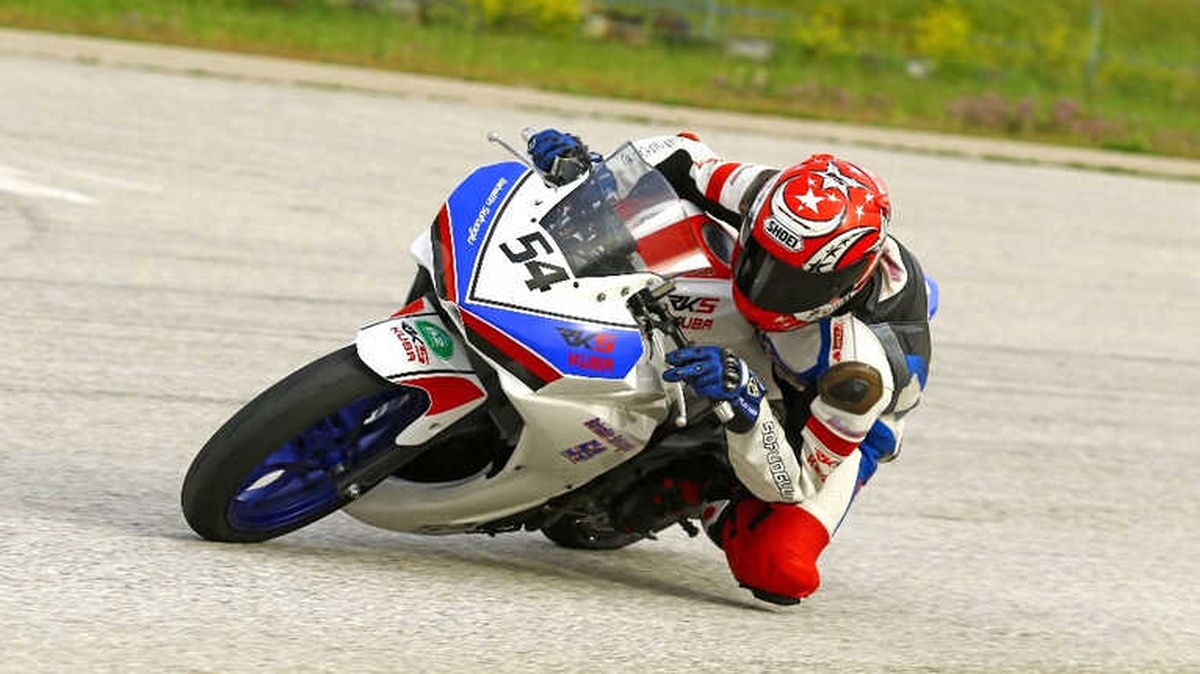 Motosiklet Yarışlarında Sofuoğlu Rüzgarı Esecek