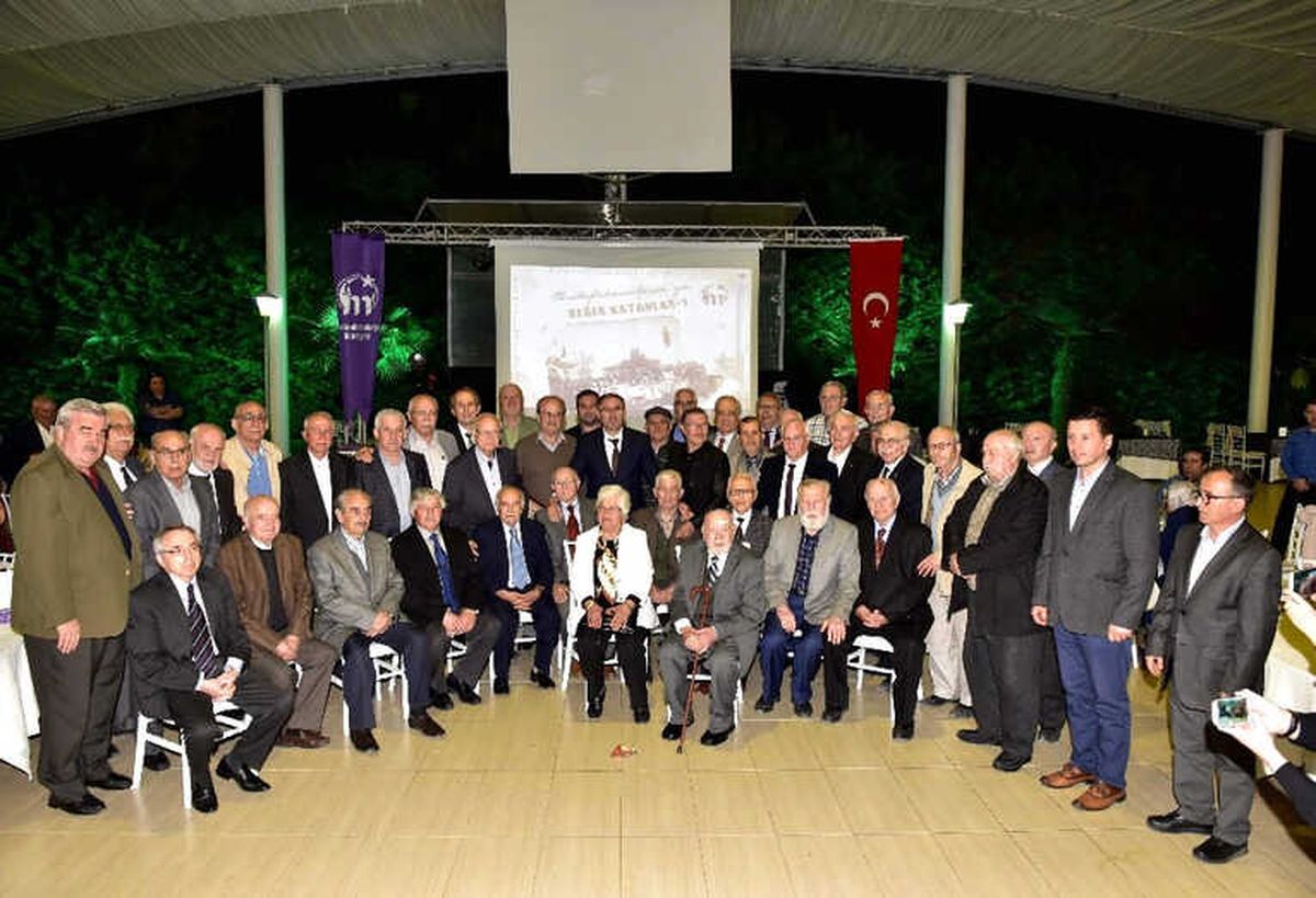 Mustafakemalpaşa\'ya Değer Katanlara Vefa Gecesi