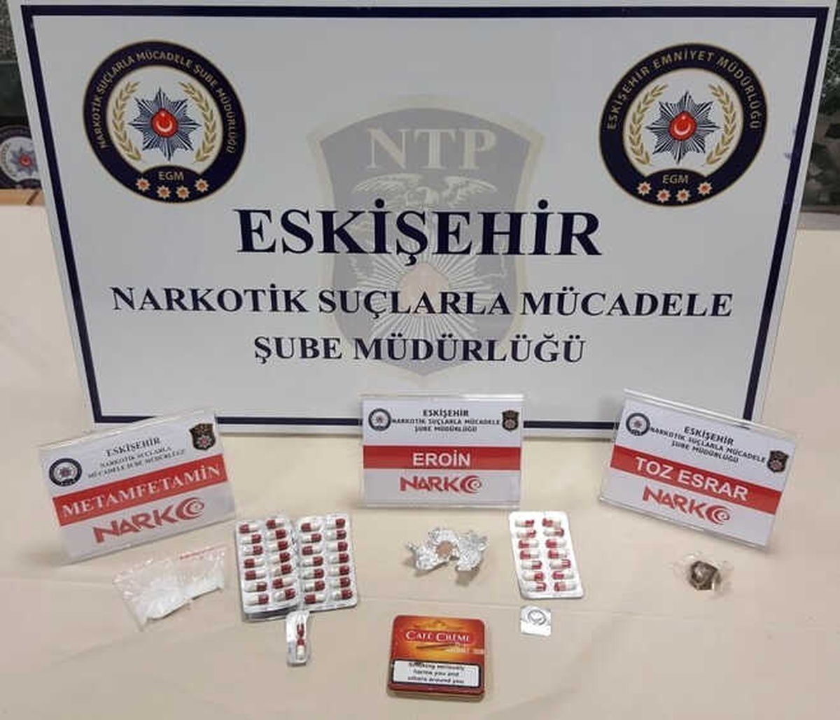 Narkotik Ekipleri Uyuşturucu Satıcılarına Yine Göz Açtırmadı