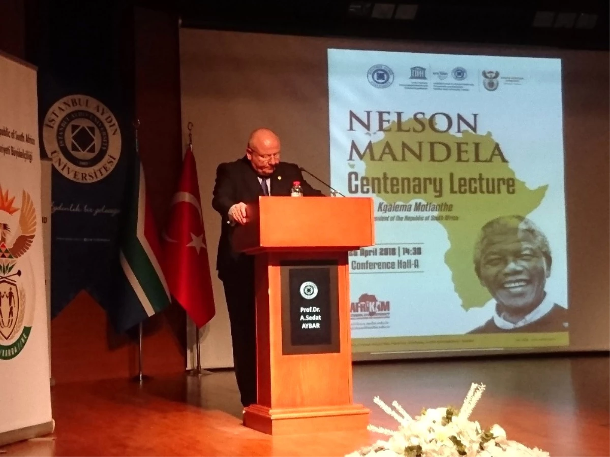 Nelson Mandela 100\'üncü Doğum Yılında Anıldı