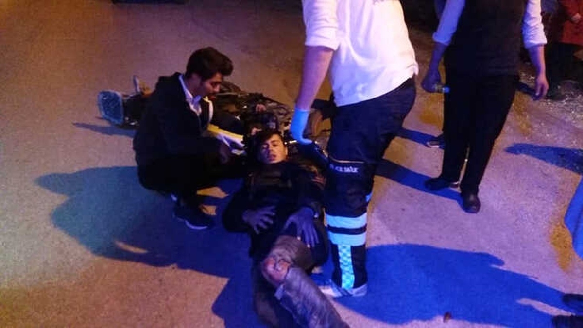 Otomobil ile Motosiklet Çarpıştı: 1 Yaralı