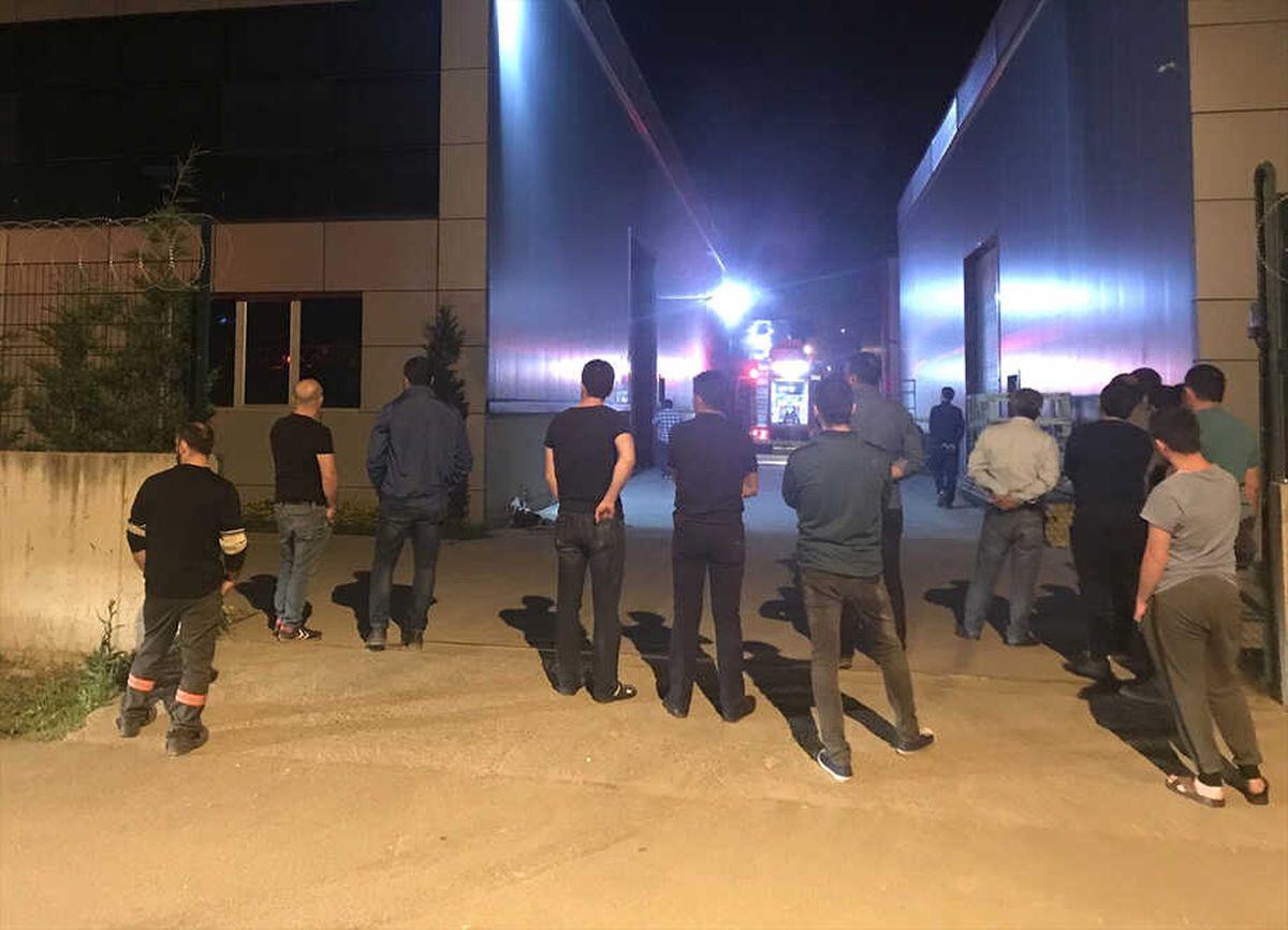 Sakarya\'da Depo Yangını