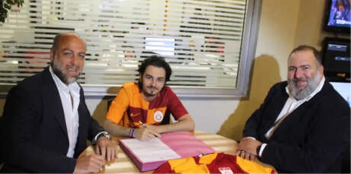 Testoier Resmen Galatasaray\'da