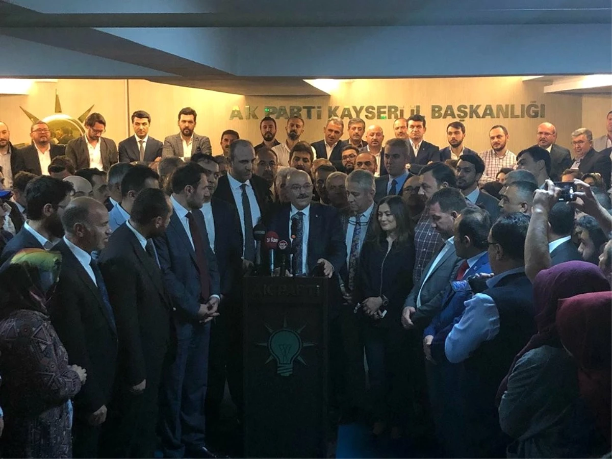 AK Parti İl Başkanlığından İstifa Eden Özden Teşkilatından Helallik İstedi