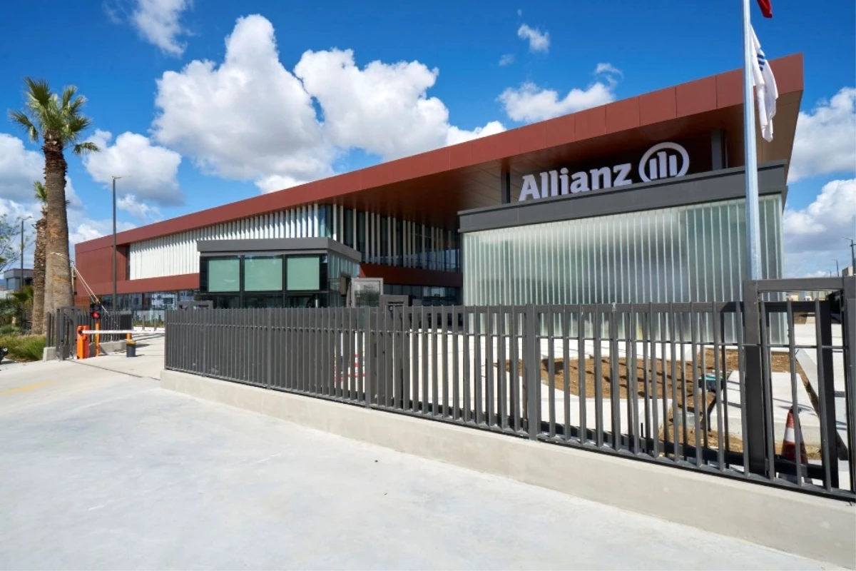 Allianz Kampüs İzmir\'de Açıldı
