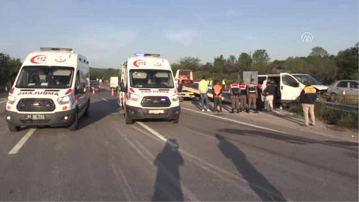 Anadolu Otoyolu\'nda Trafik Kazası: 7 Yaralı - Düzce