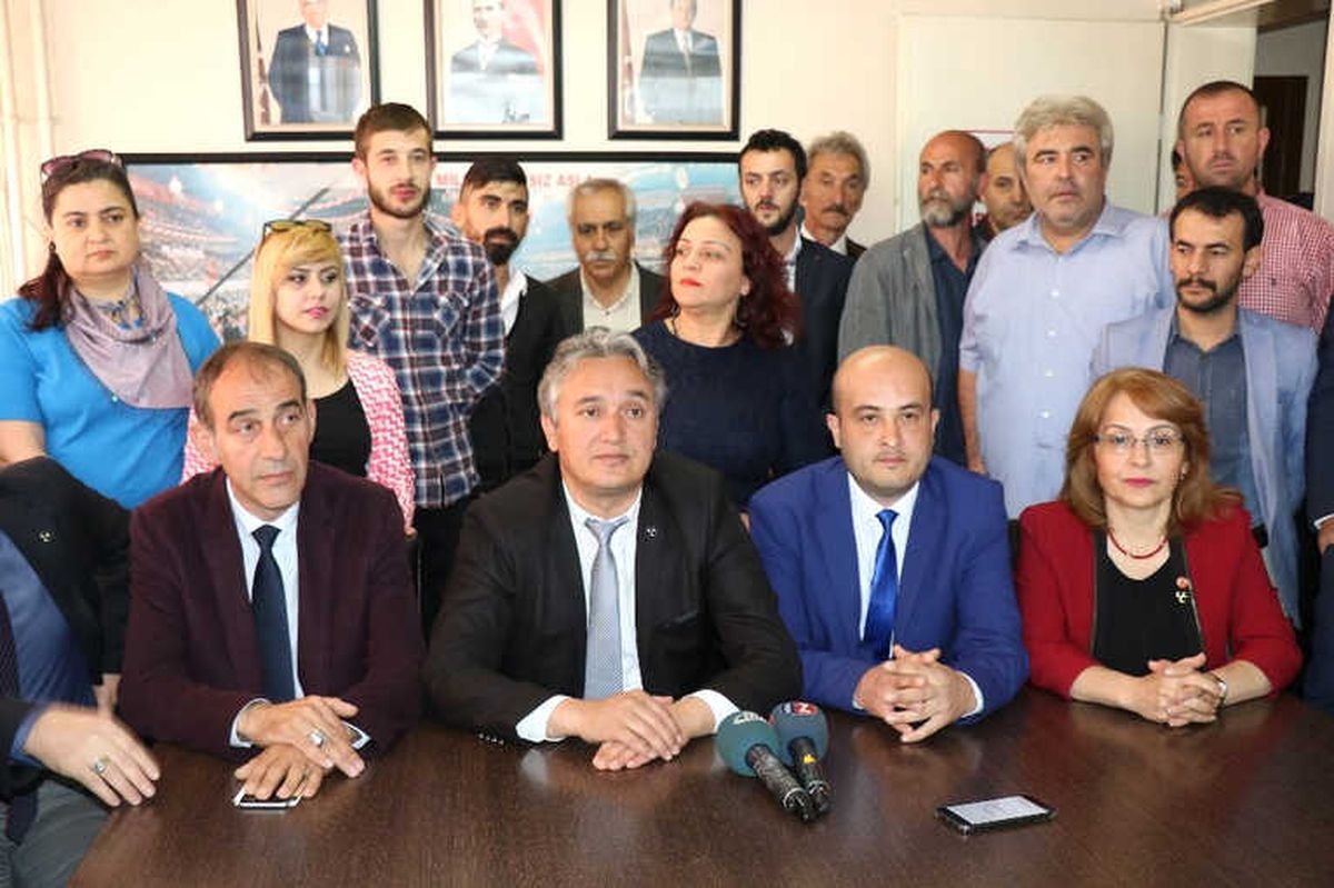 Anavatan Partisi Zonguldak İl Teşkilatı, MHP\'ye Geçti